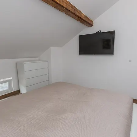 Apartment The House Burgas