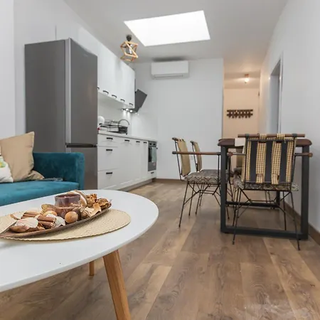 The House Apartment Burgas