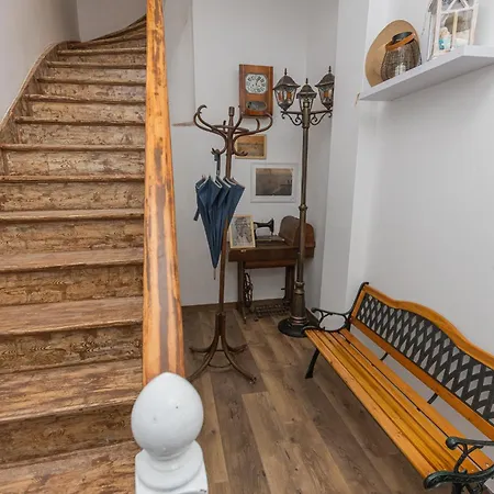 The House Apartment Burgas